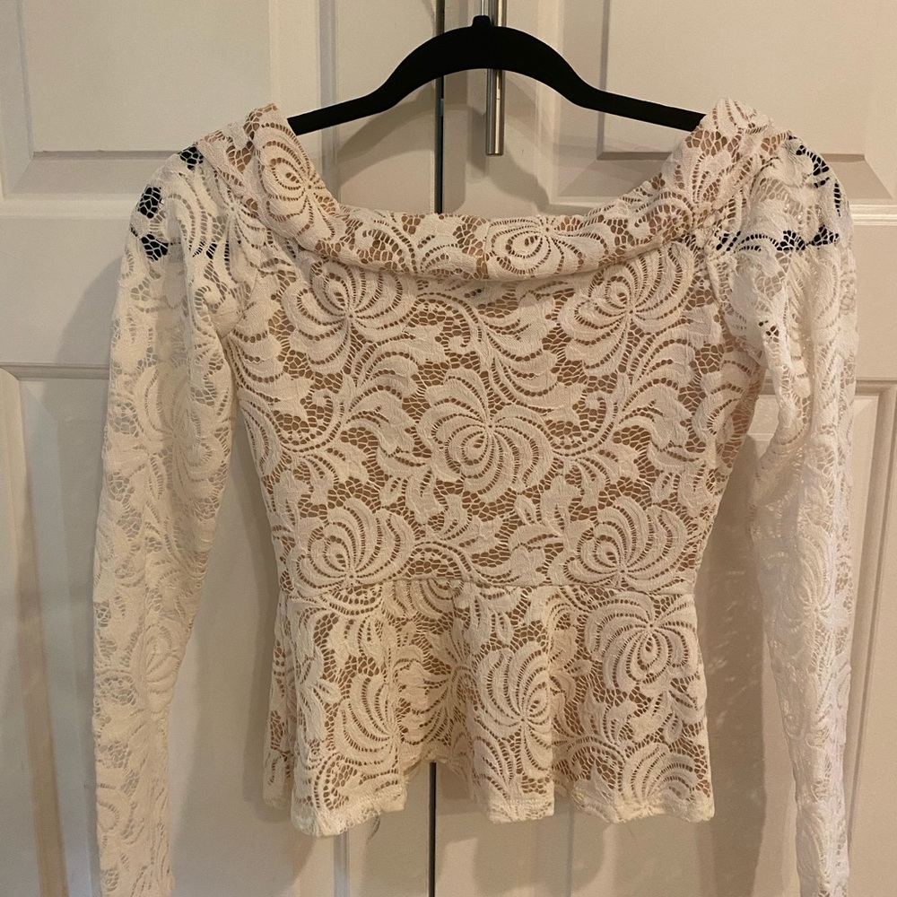 BCBG CREAM PEPLUM TOP